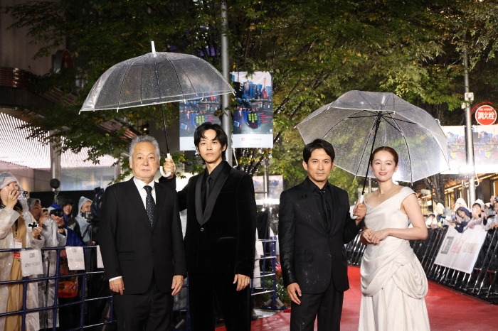「第39回東京国際映画祭」ついに開幕! 中島健人、岡田准一、松坂桃李、知英ほか、レッドカーペットに総勢262人の豪華ゲストが登場【オフィシャルレポ】 | K-PLAZA